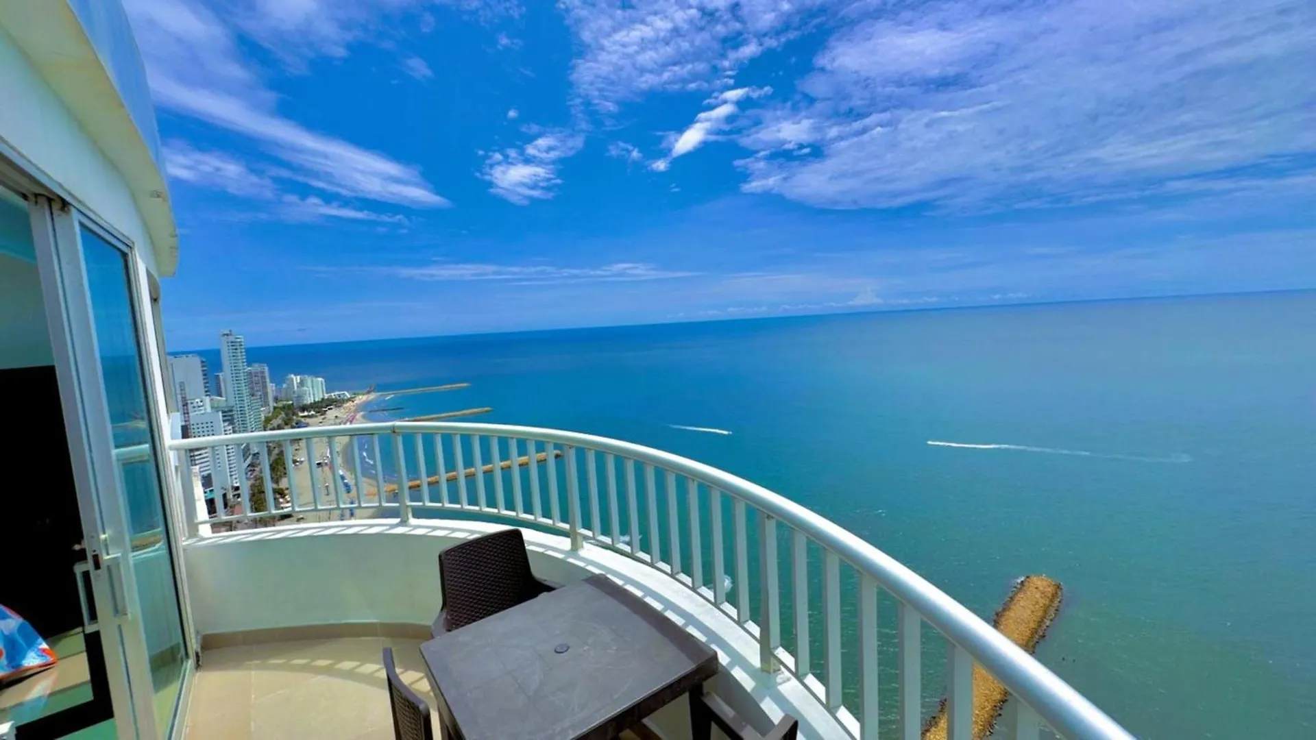 Apartamentos Palmetto - Frente Al Mar Cartagena 4*,  Kolombiya