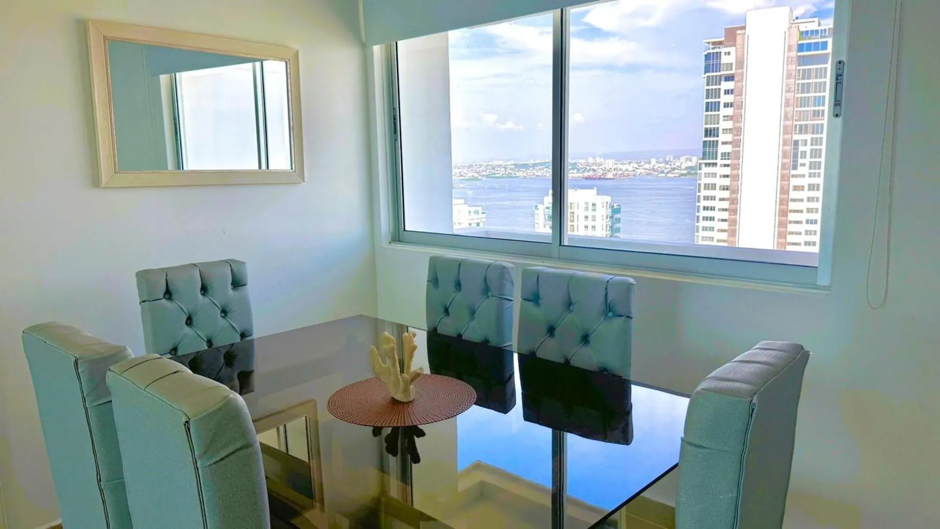 Apartamentos Palmetto - Frente Al Mar Cartagena Aparthotel