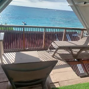 A Orilla Del Mar En Baru Hostal
